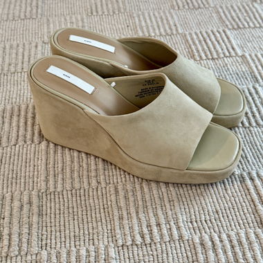 Elegant suede wedge sandals