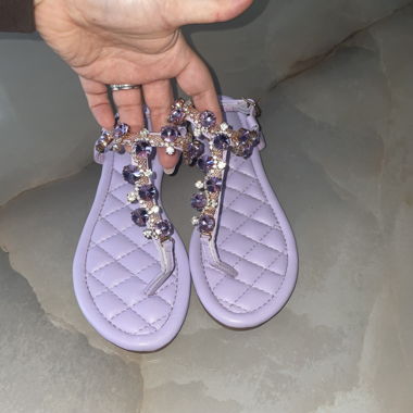 Sandales violettes