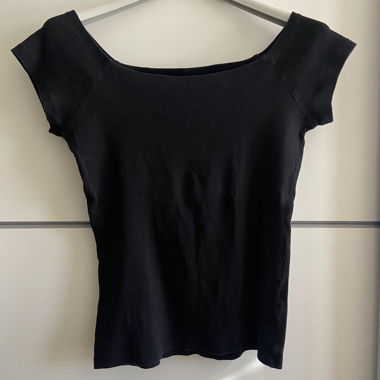 Black T-shirt