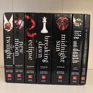Twilight Saga Book Collection