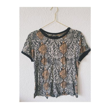 T-Shirt mit Schlangenprint