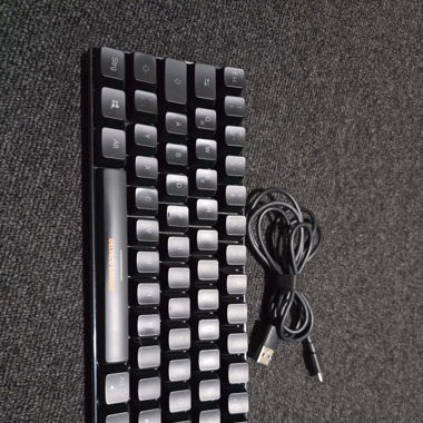 Clavier tkl Deltaco comme neuf