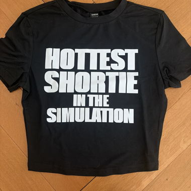 Schwarzes T-Shirt mit Y2K-Druck