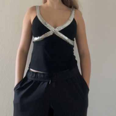 Schwarzes top mit Strass/Glitzer