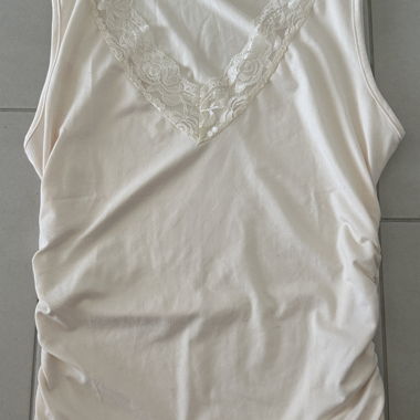 Lace Trim Sleeveless Top