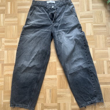 Bershka Baggy Jeans size 36
