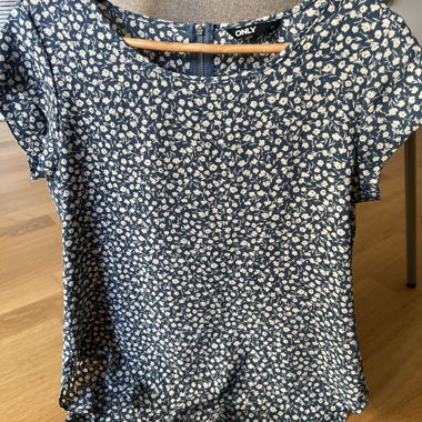 T-shirt fleuri ONLY bleu