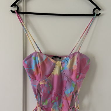 Top pink