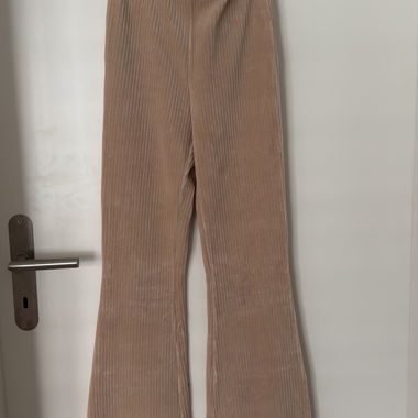 Pantalon évasé côtelé beige