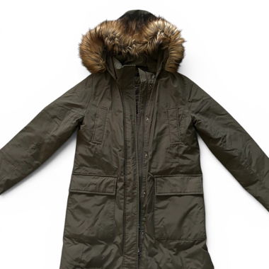 Parka invernale con cappuccio in ecopelliccia