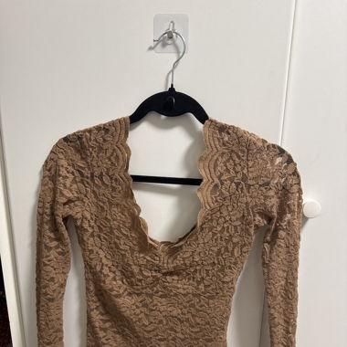 Hübsches beiges Spitzentop, Grösse S, ZARA