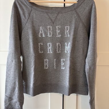 Grauer Abercrombie-Sweatshirt mit Pailletten