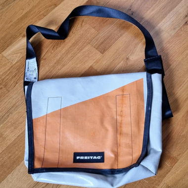 FREITAG Messenger Bag – Unikat aus LKW-Plane