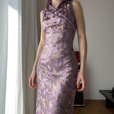 Lilac-coloured silk dress
