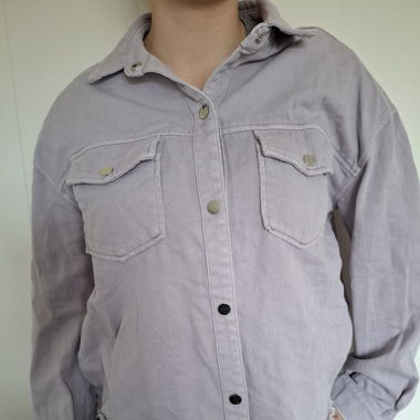 Lila Jeansjacke