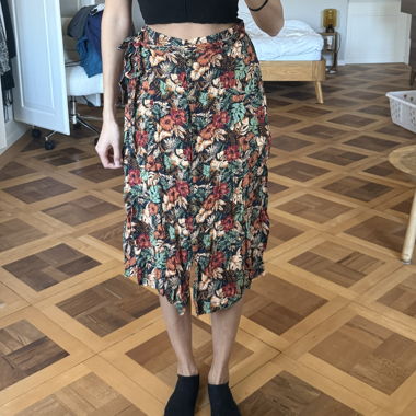Rock mit Blumenmuster