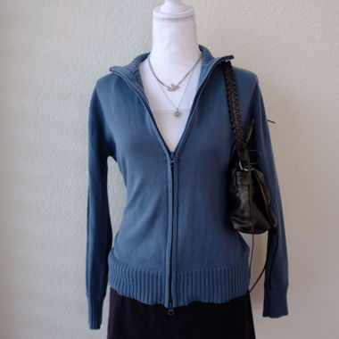 Pull zippé bleu