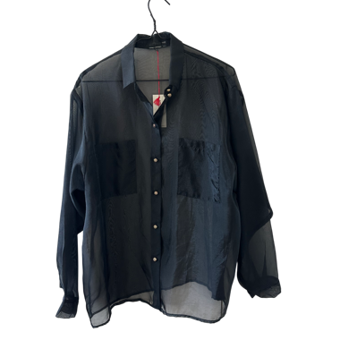 Chemise noire semi-transparente