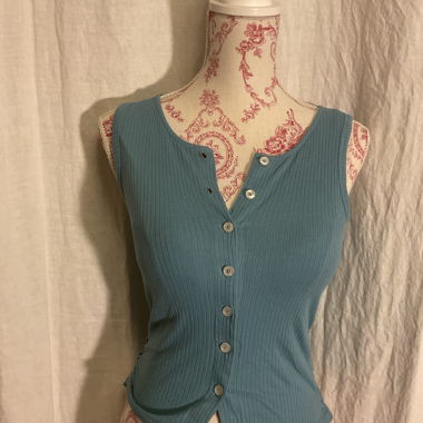 blue top with buttons