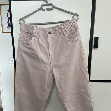 Mom Jeans mit Gummibund