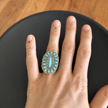 Anello boho turchese con inserti di pietre