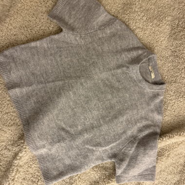 Pull tricot à manches courtes gris