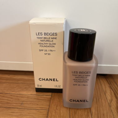 Chanel fdt Les Beiges 30