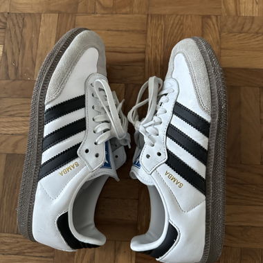 Sneakers Adidas Samba bianche e nere