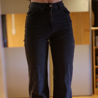 Black Jeans