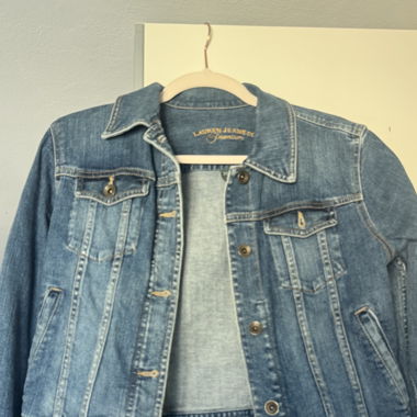 Denim jacket 