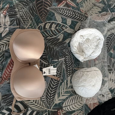 Reggiseno con coppe