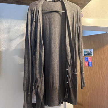 Cardigan in maglia grigio lungo