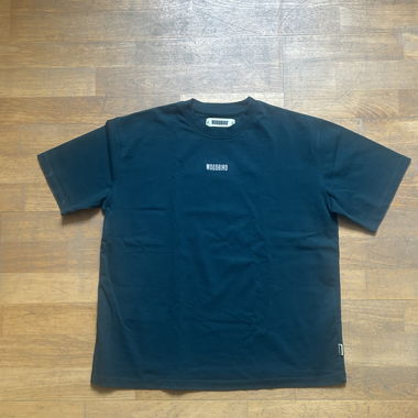 Dark green/wood green woodbird Stickerei T-Shirt