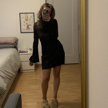 Abito nero plissettato ASOS