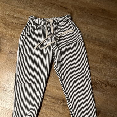 Pantaloni a righe morbidi con ricamo, Pittarello