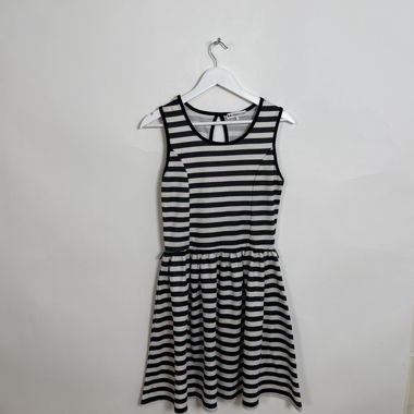 Robe sans manches à rayures