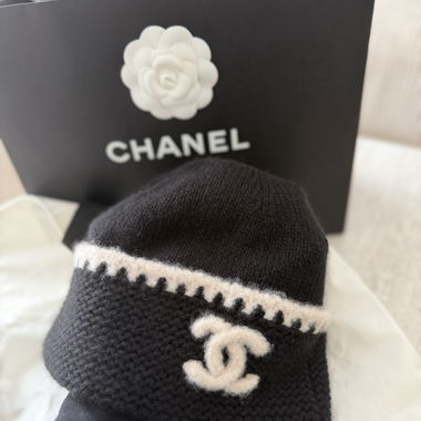 Chamel Cashmere CC Beanie