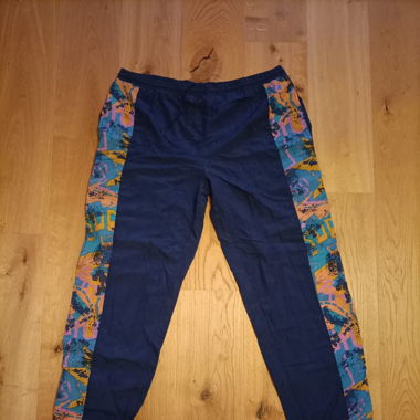 dunkelblaue jogginghose