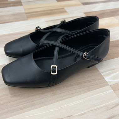 Graceland Black Ballet Flats