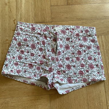 Leichte Baumwollshorts mit Blumenprint