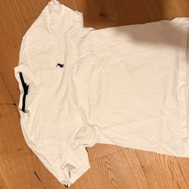 T-shirt polo