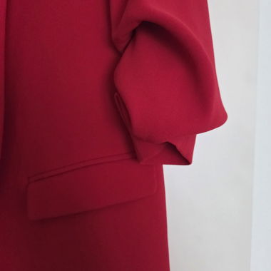 Cappotto rosso con tasche a patta