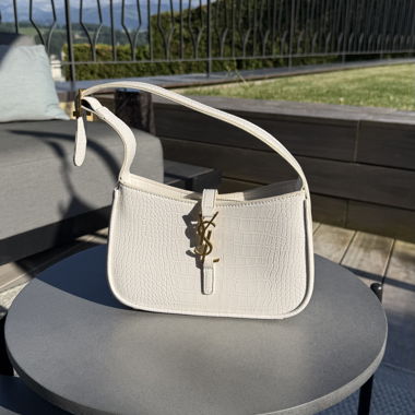 Sac hobo Yves Saint Laurent Le 5 à 7 h