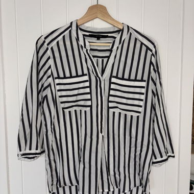 white/grey striped shirt