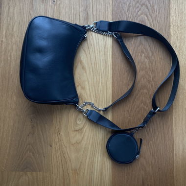 Schwarze Handtasche