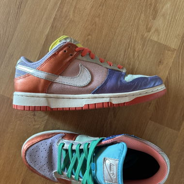 Nike Dunk Low - Sunset Pulse