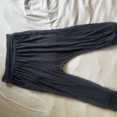 Pantaloni neri larghi