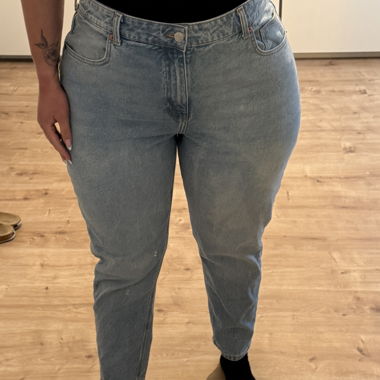 H&M Light Blue Mom Jeans