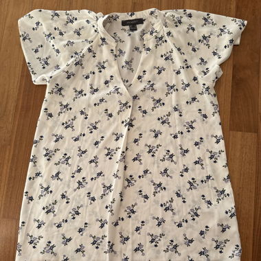 Floral short sleeve blouse