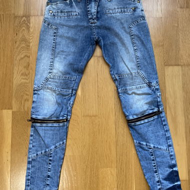 Jeans low waist mit Reissverschlussdetails
